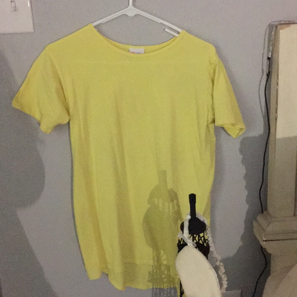 Lula roe tee shirt